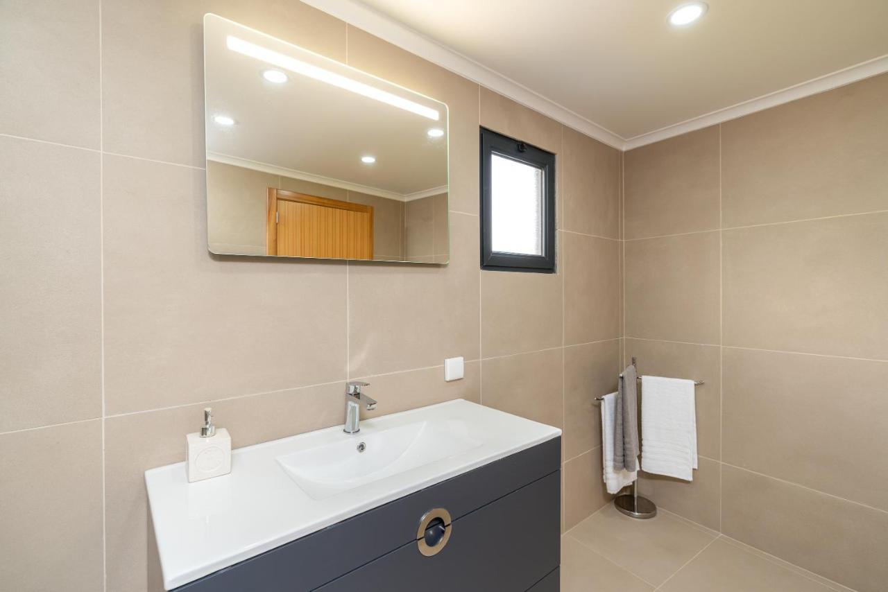 أركو دا كالهيتا Casa Raimunda, Big Apartment With Amazing Views المظهر الخارجي الصورة